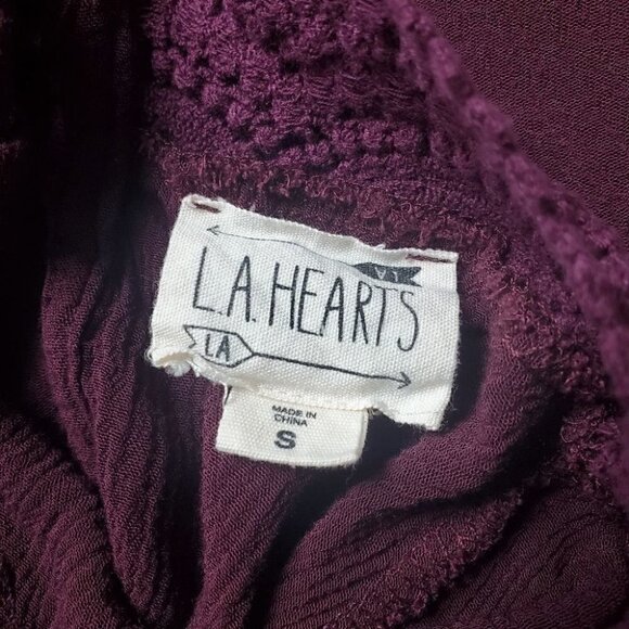 Crochet Cross Back Crop Top - Picture 8 of 8